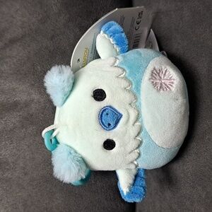 Duane The Griffin With Snowflake 3.5" Squishmallow Clip On